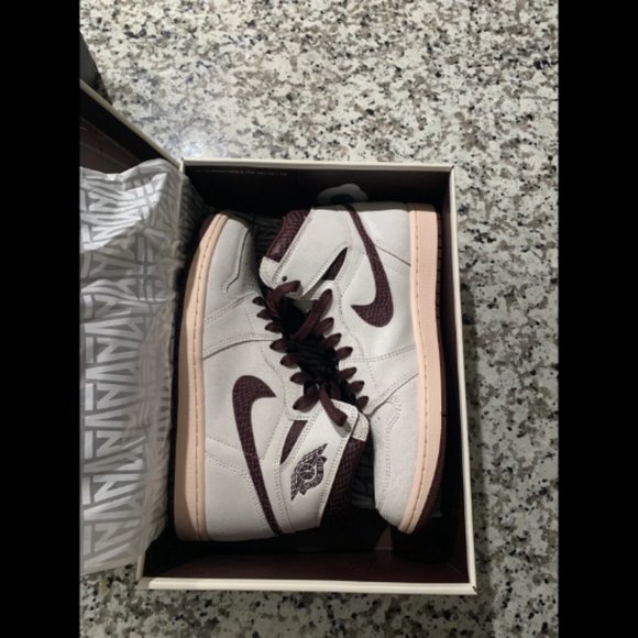 Nike Air Jordan 1 Retro High OG A Ma Maniere main image 5
